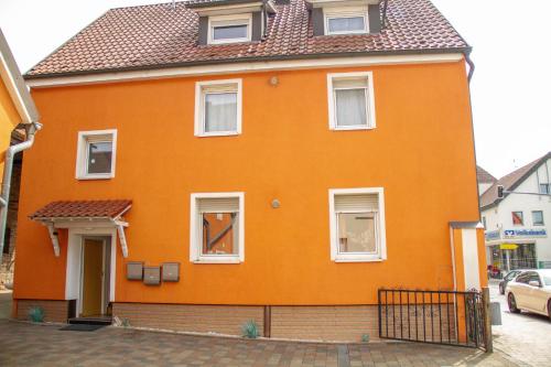 F&F Suites Ilsfeld DG, zentrale Lage, Autobahnnähe & kostenfreie Privatparkplätze (F&F Suites Ilsfeld DG, zentrale Lage, Autobahnnahe & kostenfreie Privatparkplatze) in 伊爾斯費爾德