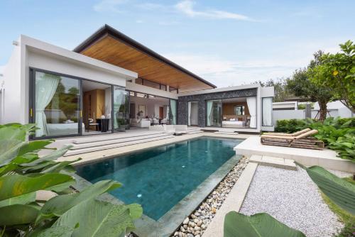 Luxury 3BR Villa Eden with Private Pool by TropicLook