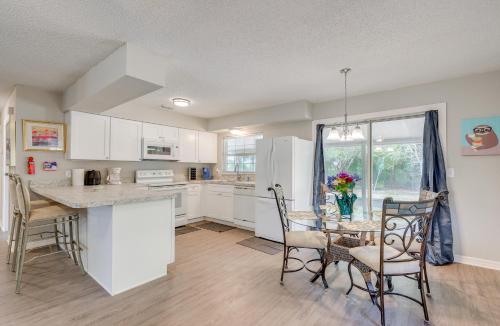 Pet-Friendly Yard Summerfield Home Near Golf in Summerfield, USA