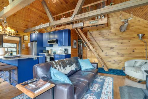 Secluded Cresco Cabin with Deck and Forest Views! in Cresco, USA