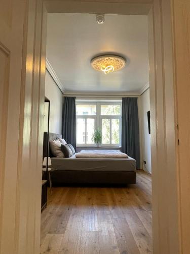 Soul-Apartment Balkon PrivatParkplatz 2 Boxspringbetten 55Zoll TV WLAN, Lipsko
