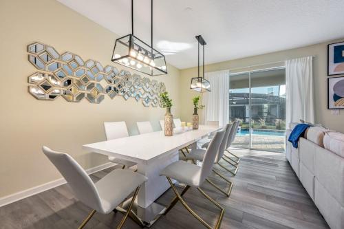 Dream Disney Getaway Private Pool Hot Tub Games Room. Book Now SLR 1120 in Kissimmee, USA