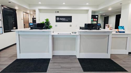 Clarion Pointe Milwaukee Airport - main image