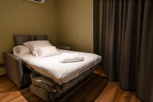 Junior Suite (2 Adults + 1 Child) image 1