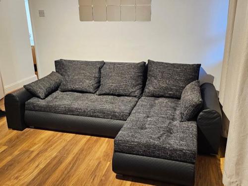 Entire Apartment Oval, Londyn