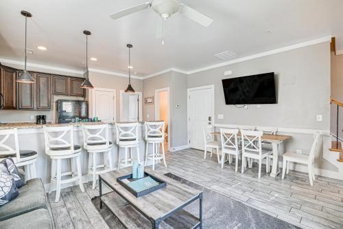 Walk to Shore Myrtle Beach Home with Pool Access! in Myrtle Beach, USA