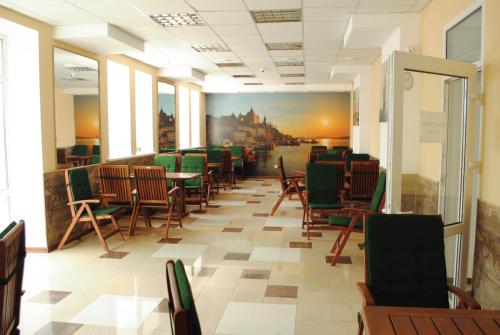 Restaurant, Hotel Karavella Завжди є світло! in Mykolajiv