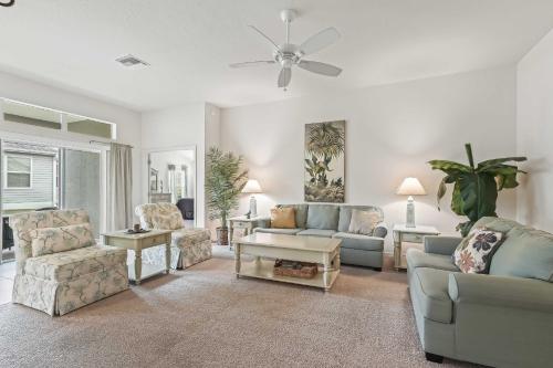 The Villages Getaway Patio and Community Perks! in The Villages, USA
