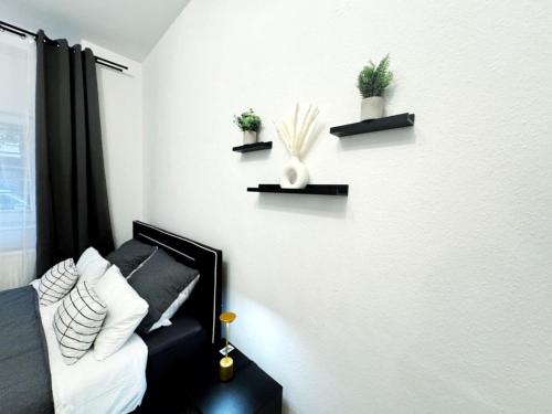 HolidayHome Apartments I Spacious Private Room in Heart of Berlin - image 9