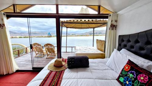 Utasa del Titicaca in Uros Islands