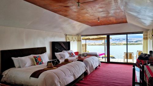 Utasa del Titicaca in Uros Islands