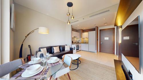 Locations I Creek Vistas Reserve I Luxury Calm 1BR I 12 Min Drive to Downtown Dubai & Business Bay I Modern Comfort in Meydan Community, Dubai (Foto 4)