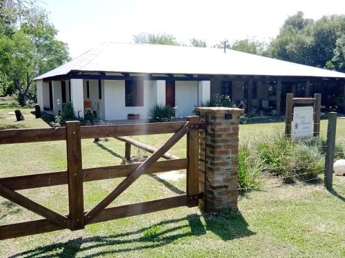 Costa Iberá B&B (Costa Ibera B&B) in 哥洛尼亞卡洛斯佩萊格里尼