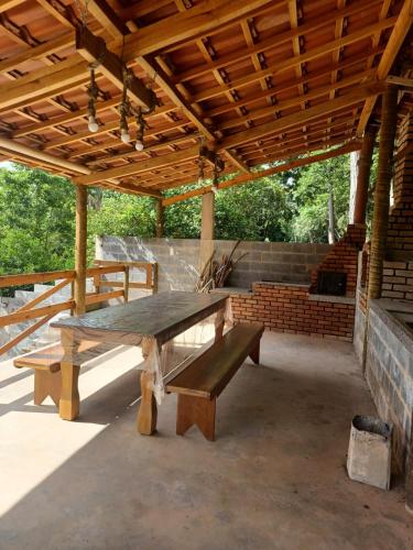 บริการและสิ่งอำนวยความสะดวก, Chalé em Lagoa Dourada (Chale em Lagoa Dourada) in ปราโดส