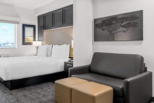 King Suite with Roll - In Shower - Disability Access
