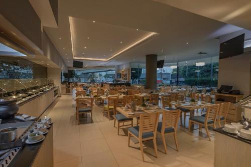 617059602 Holiday Inn Puebla La Noria by IHG