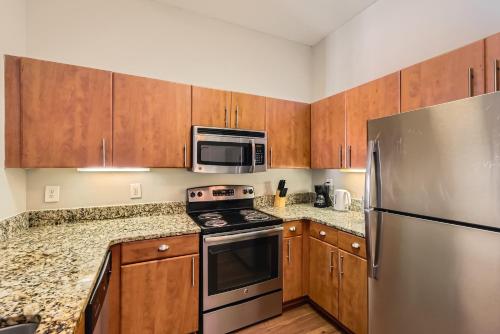 Crest At Midtown 4514 L 1 Bedroom 1 Bathroom in Atlanta, USA
