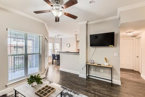 Crest At Midtown 1112 L 1 Bedroom 1 Bathroom in SoNo District