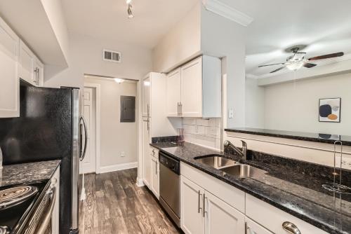 Crest At Midtown 1112 L 1 Bedroom 1 Bathroom in SoNo District