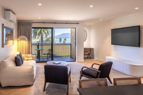 Bermagui Beach Hotel - Tilba Tilba