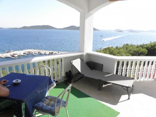 One-Bedroom Apartment with Terrace