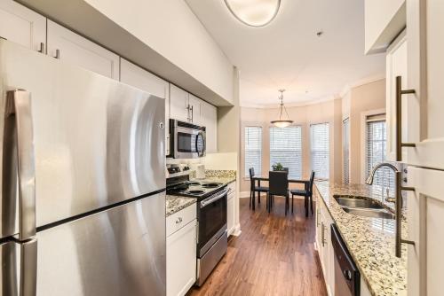 Crest At Midtown 4221 L 1 Bedroom 1 Bathroom in Atlanta, USA