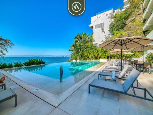 Luxury 3 BR Condo - Beachfront - Multiple Pools in Puerto Vallarta, Mexico