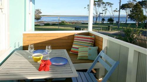 Aurora quintessential beachfront couples getaway in Currarong