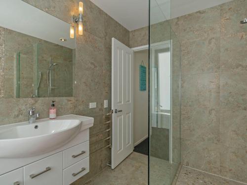 Hosts on the Coast Beach on Buffalo