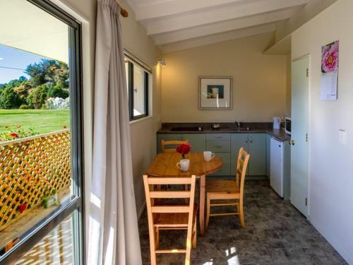 Marahau Riverside cottages in Marahau