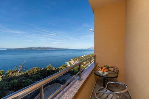 陽台/露台, Apartments with parking space Krvavica, Makarska - 23540 in 加菲薩