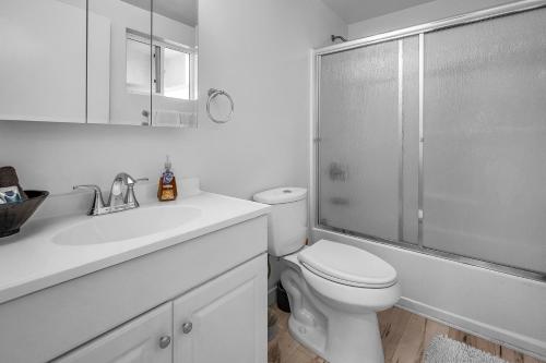 New 1 Bedroom Loft with View of Hollywood Sign, Los Angeles (fotografie 9)