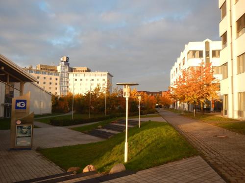 Globana Airport Hotel - image 12
