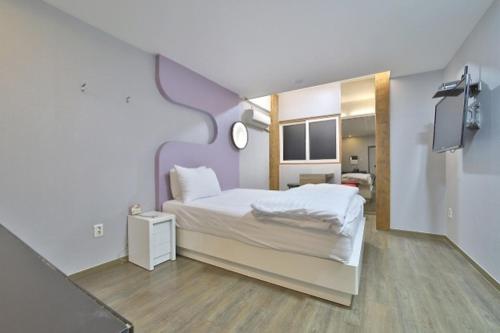 Daegu Gyeongbuk National University Wawa