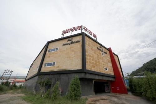 Yeongcheon Some Unmanned Hotel