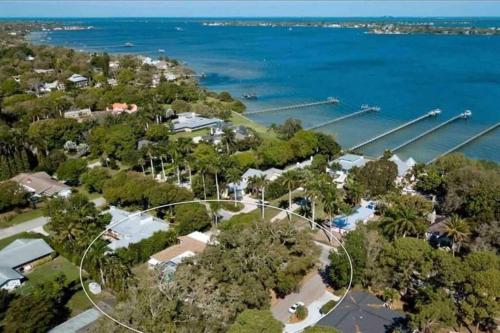 Heated Pool Hot Tub and Spa Remodeled in Bradenton, USA