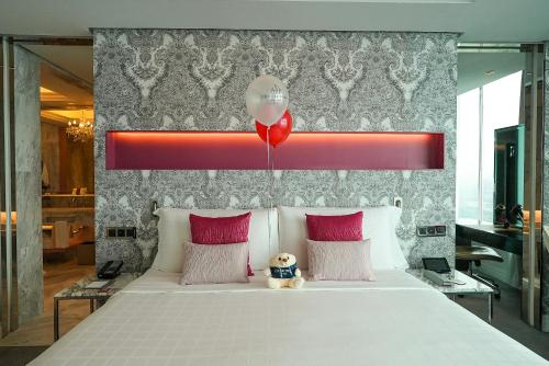 Resorts World Genting - Crockfords - Tap to explore photos
