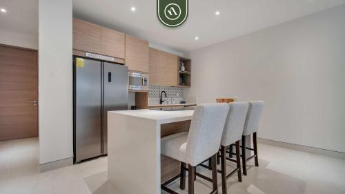 Stylish 2 BR Condo Near to the Beach - Pool in El Pueblito, Mexico