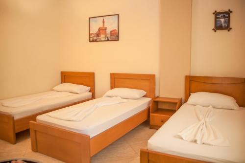 Family Suite with Balcony image 4
