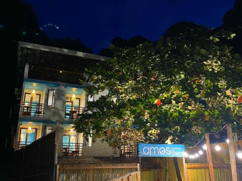 Amos Portside Inn
