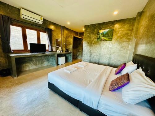 The Loft Baannaisuan near Prataap Jai
