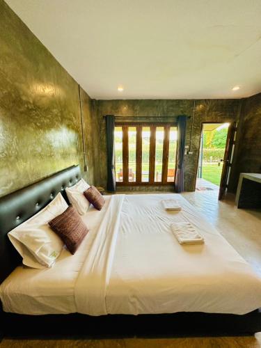 The Loft Baannaisuan near Prataap Jai