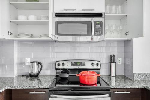 Kendall Sq 1BR w Gym Concierge nr MIT BOS-592 in Boston, USA