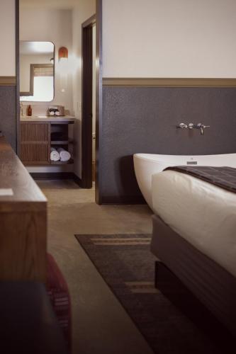 Double room, ground floor, spa bathtub