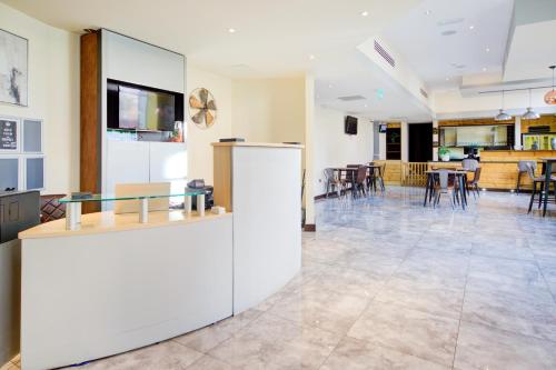 ห้องอาหาร, Belvilla Newport City Centre Hotel - Lifestyle in นิวพอร์ต