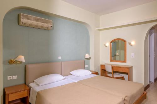 El Greco Hotel - image 9