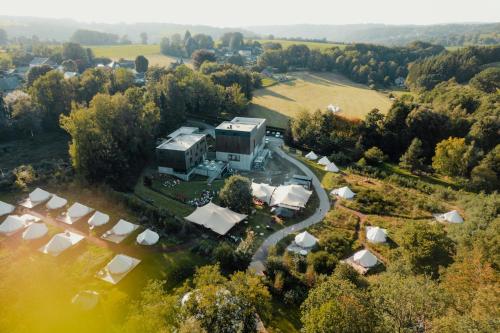 DAFT Hotel - image 3