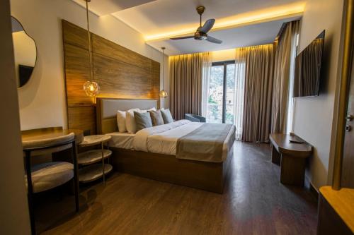 Antalya Hotel & Spa, Rishikesh, Rišikéš (fotografie 8)