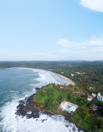 Talalla Blue Beach Villa - image 4