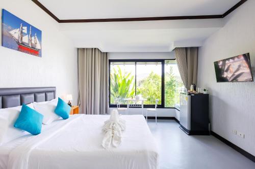 room detail thumbnail 1